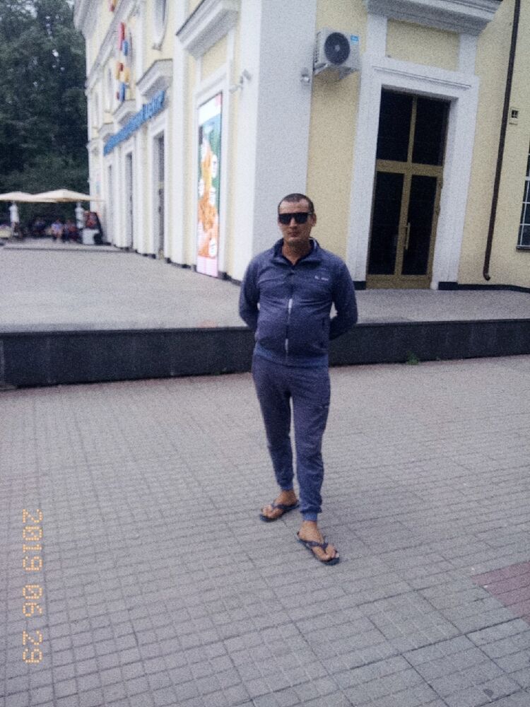 35625098  , 33 ,    