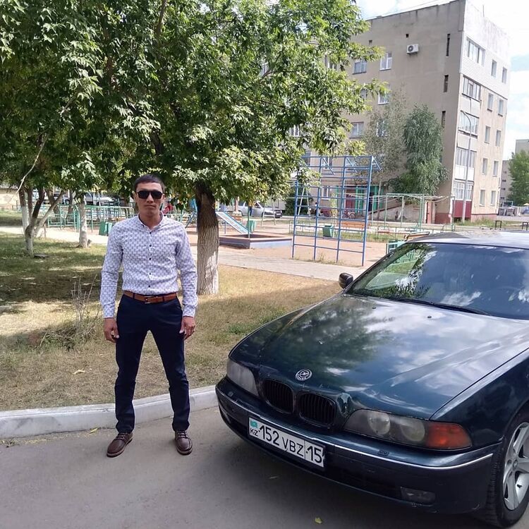  ,   BMW, 37 ,  