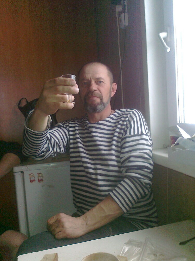  22577338  , 61 ,    
