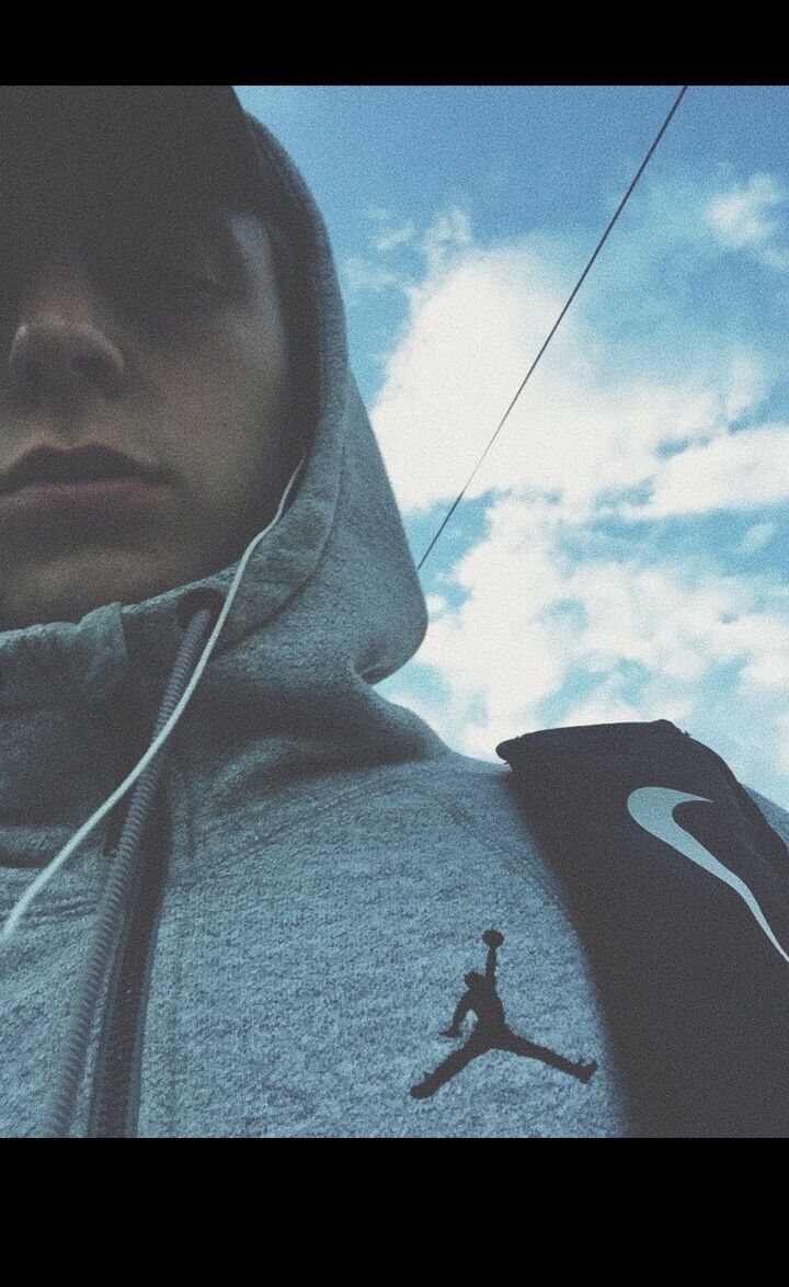  ,   Tony, 27 ,   ,   