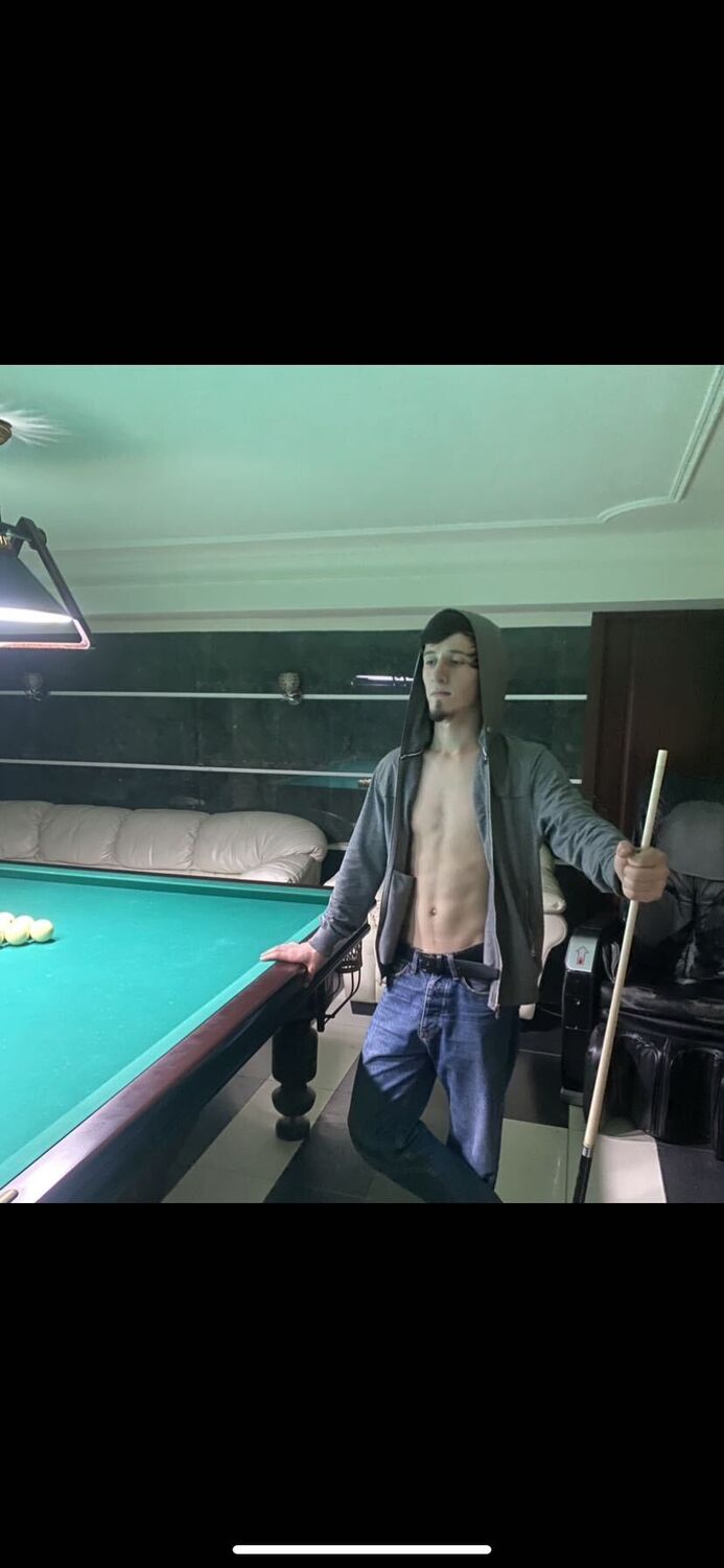  42923638  Tsinik, 25 ,    