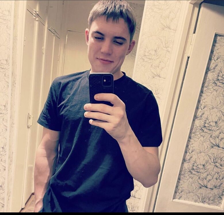  31845118  , 24 ,    