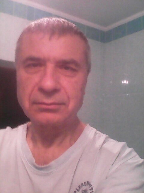  5760108  Nik, 65 ,    