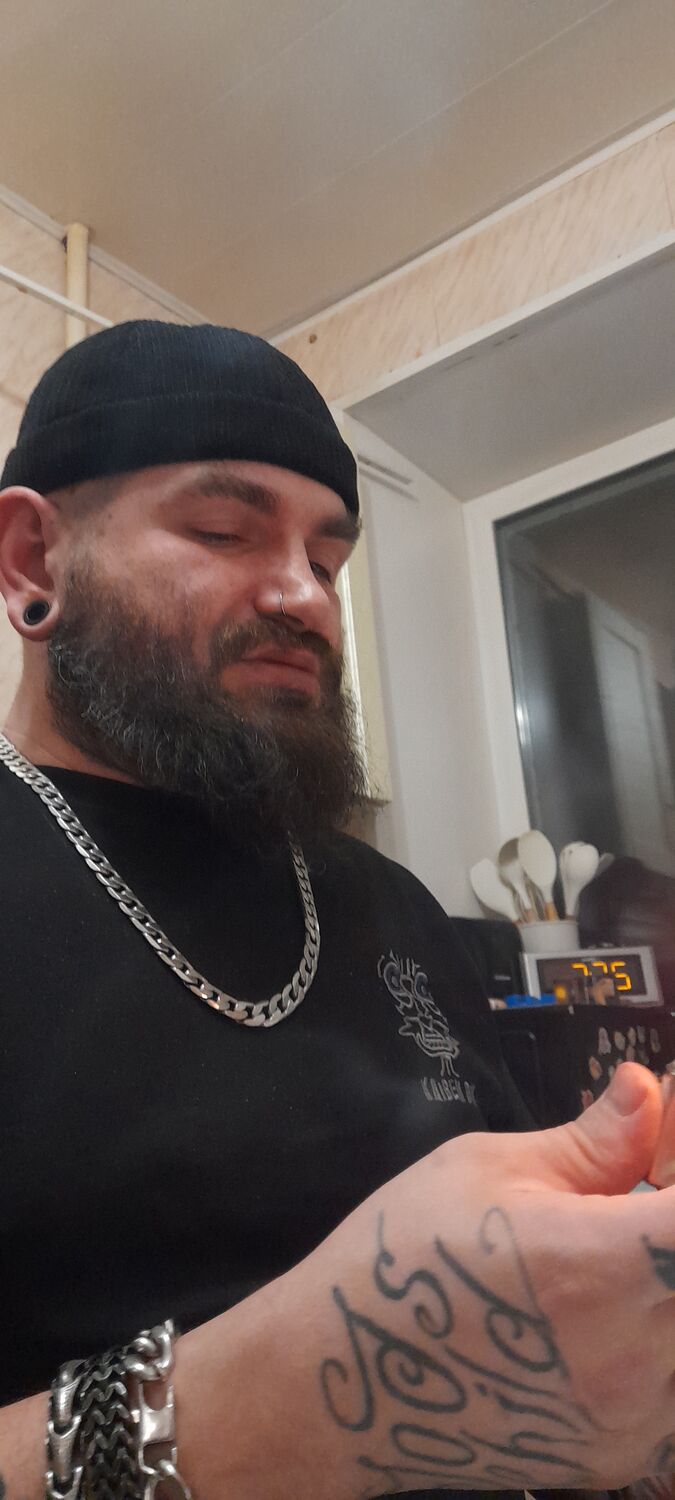  42069588  , 34 ,    -