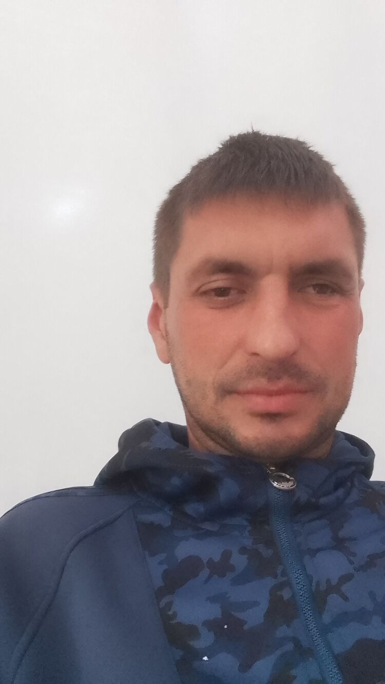  44398458  , 39 ,     