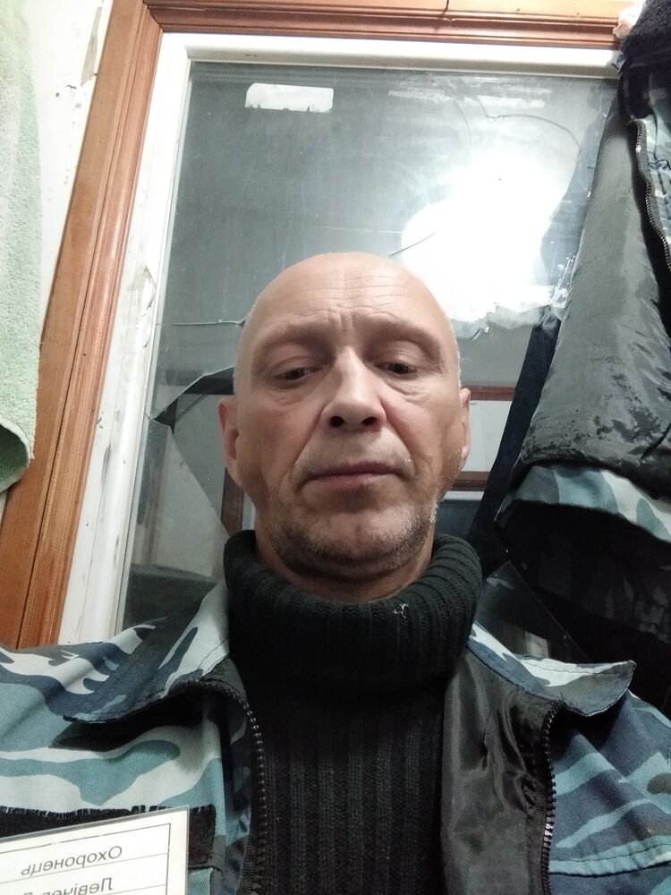  38410338  , 53 ,    