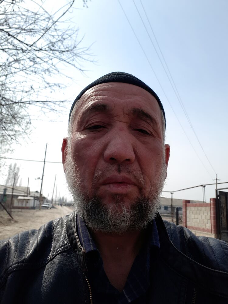  ,   Alisher, 52 ,   ,   , c 