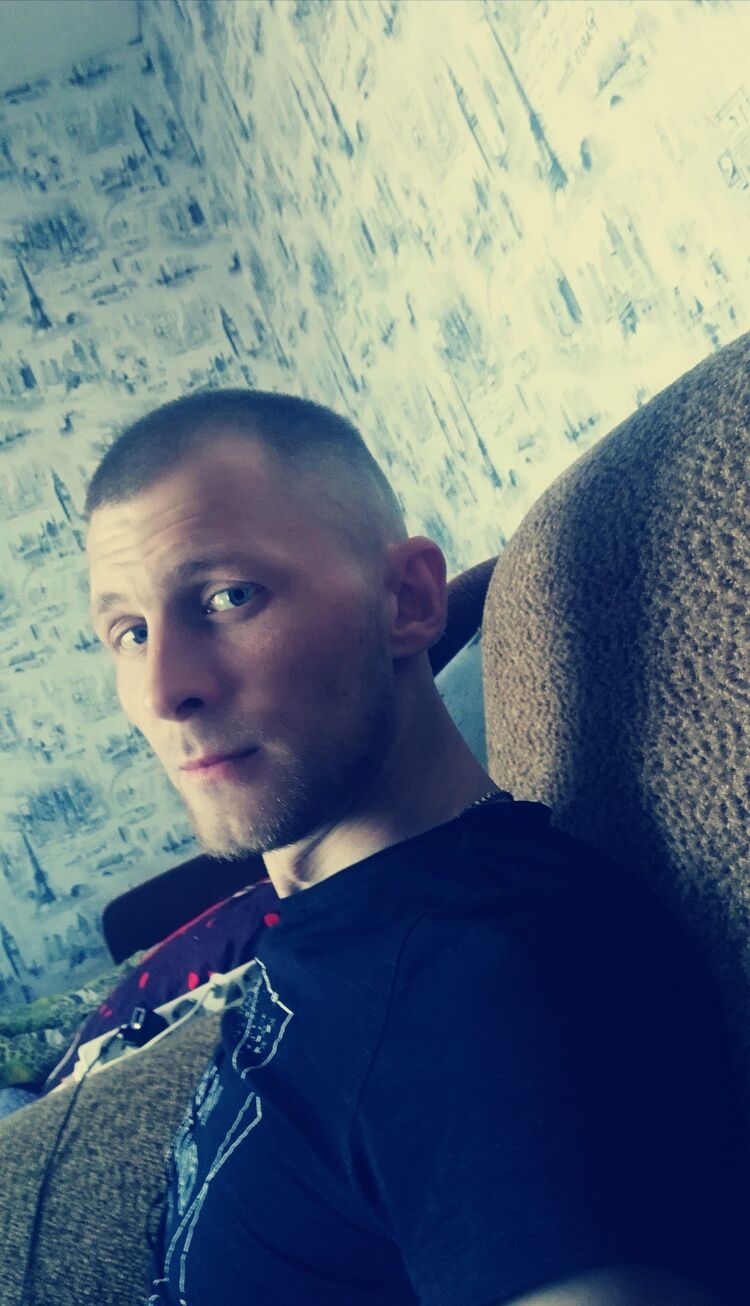 ���� 24353938 ������� ����, 33 ����, ���� ���������� � �����������