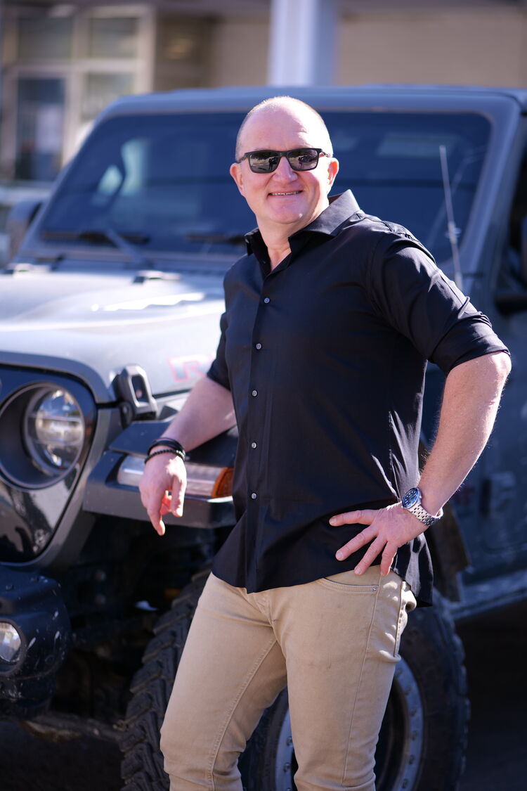  ,   Anton, 53 ,     , c 
