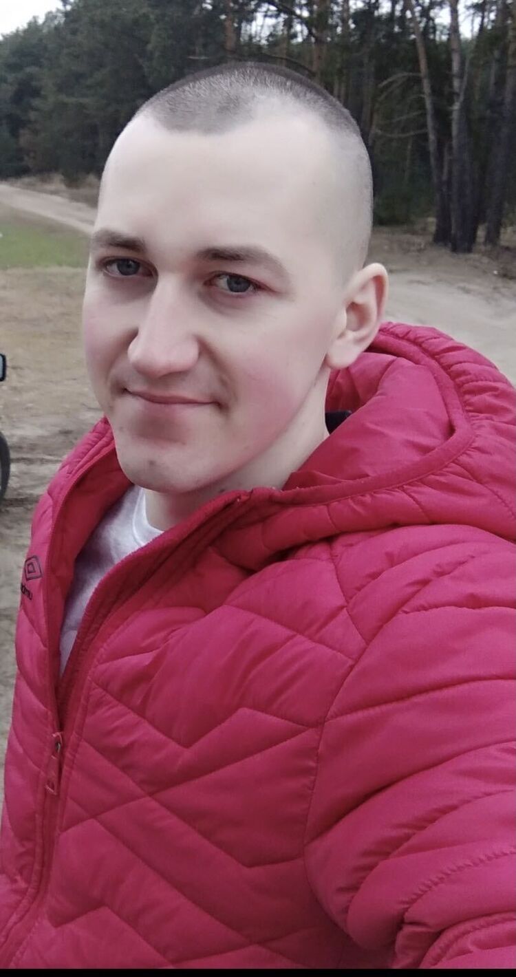  24565088  , 27 ,    