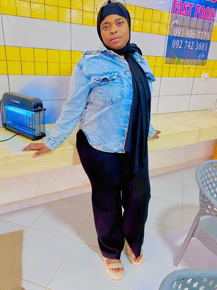  ,   Arike, 26 ,   ,   