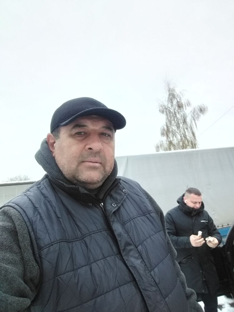  43143298  Edgars, 48 ,    