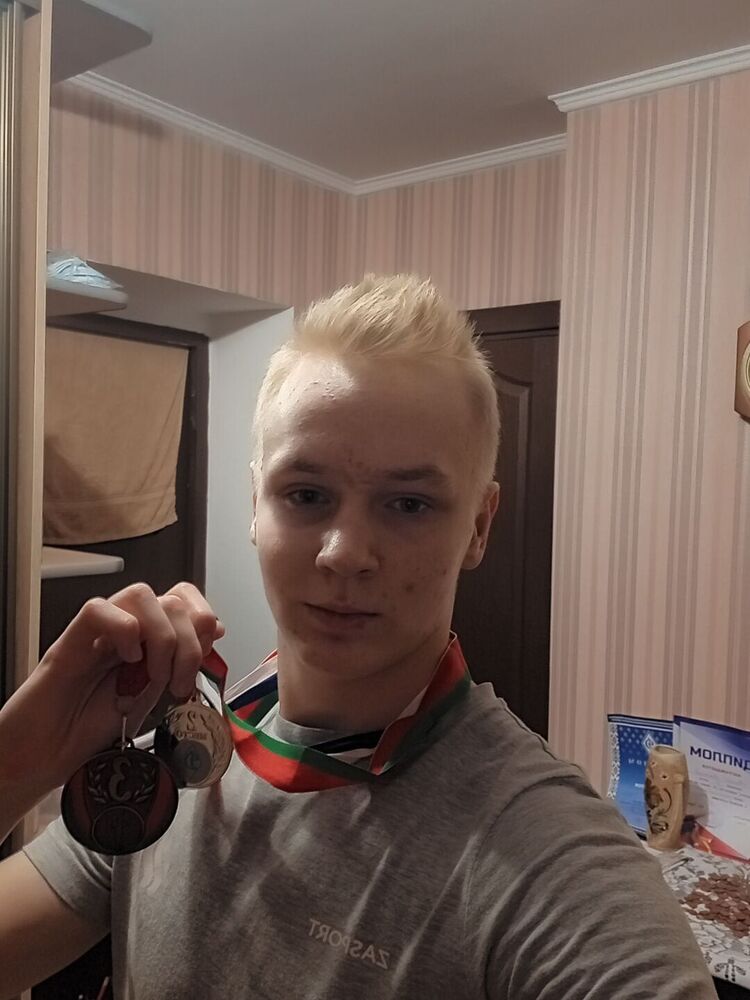  36665848  , 21 ,    