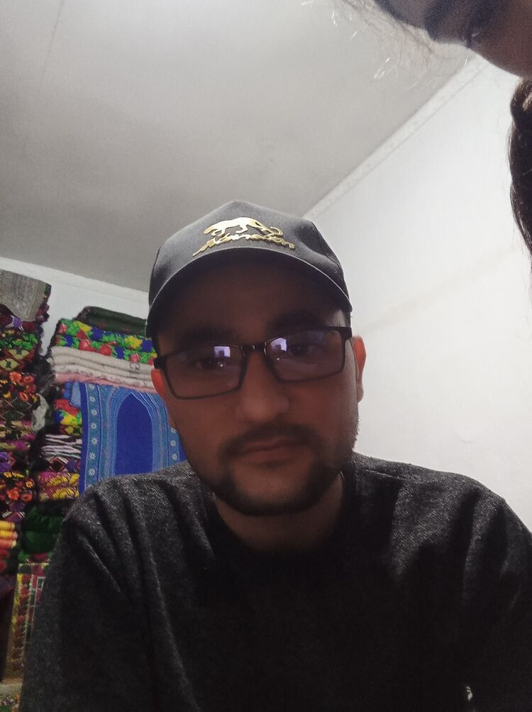  42019298  , 27 ,    