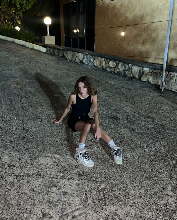  ,   , 24 ,   ,   