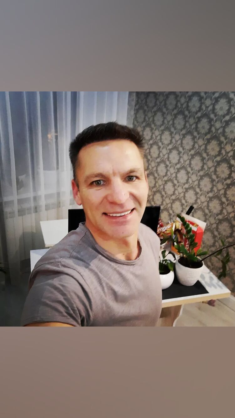  32075268  , 47 ,    