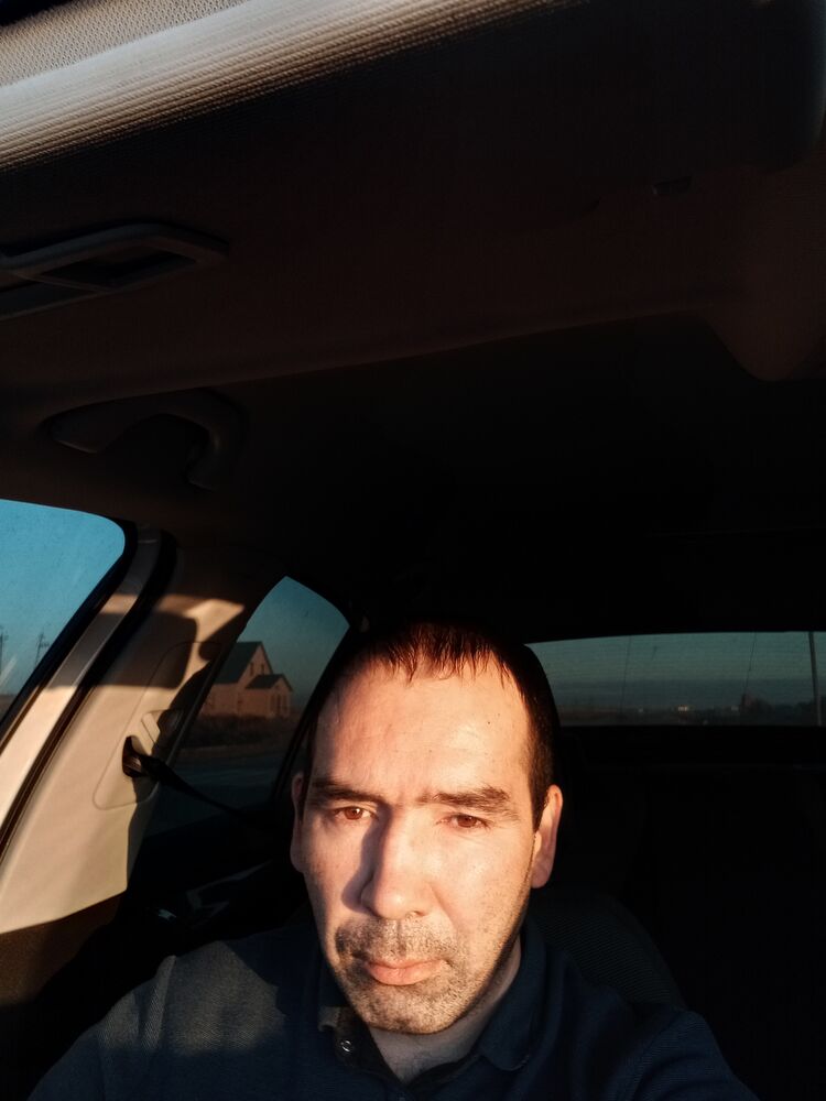  46698058  , 37 ,    