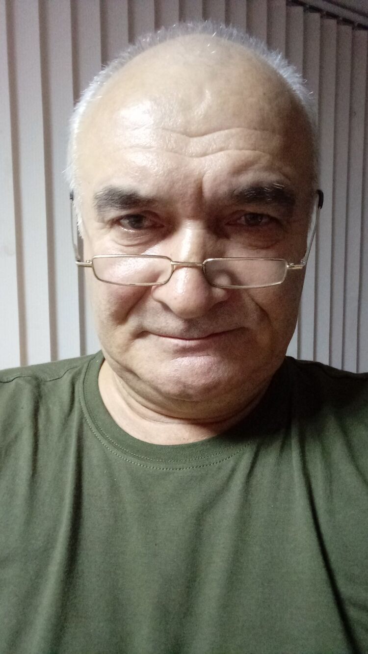  47635718  , 61 ,    