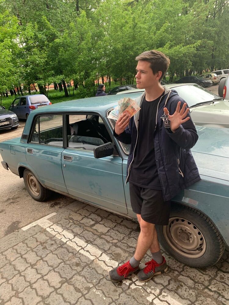  35611558  , 23 ,    