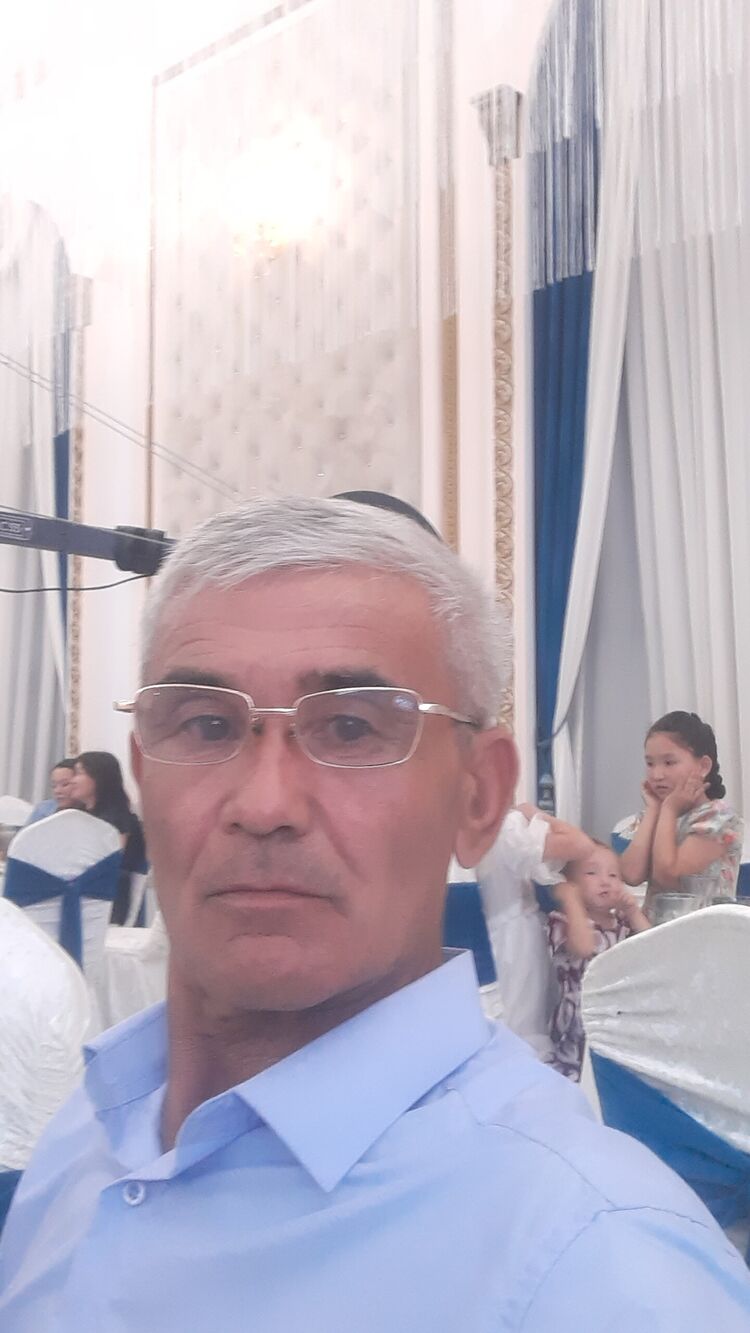  37111968  , 57 ,    
