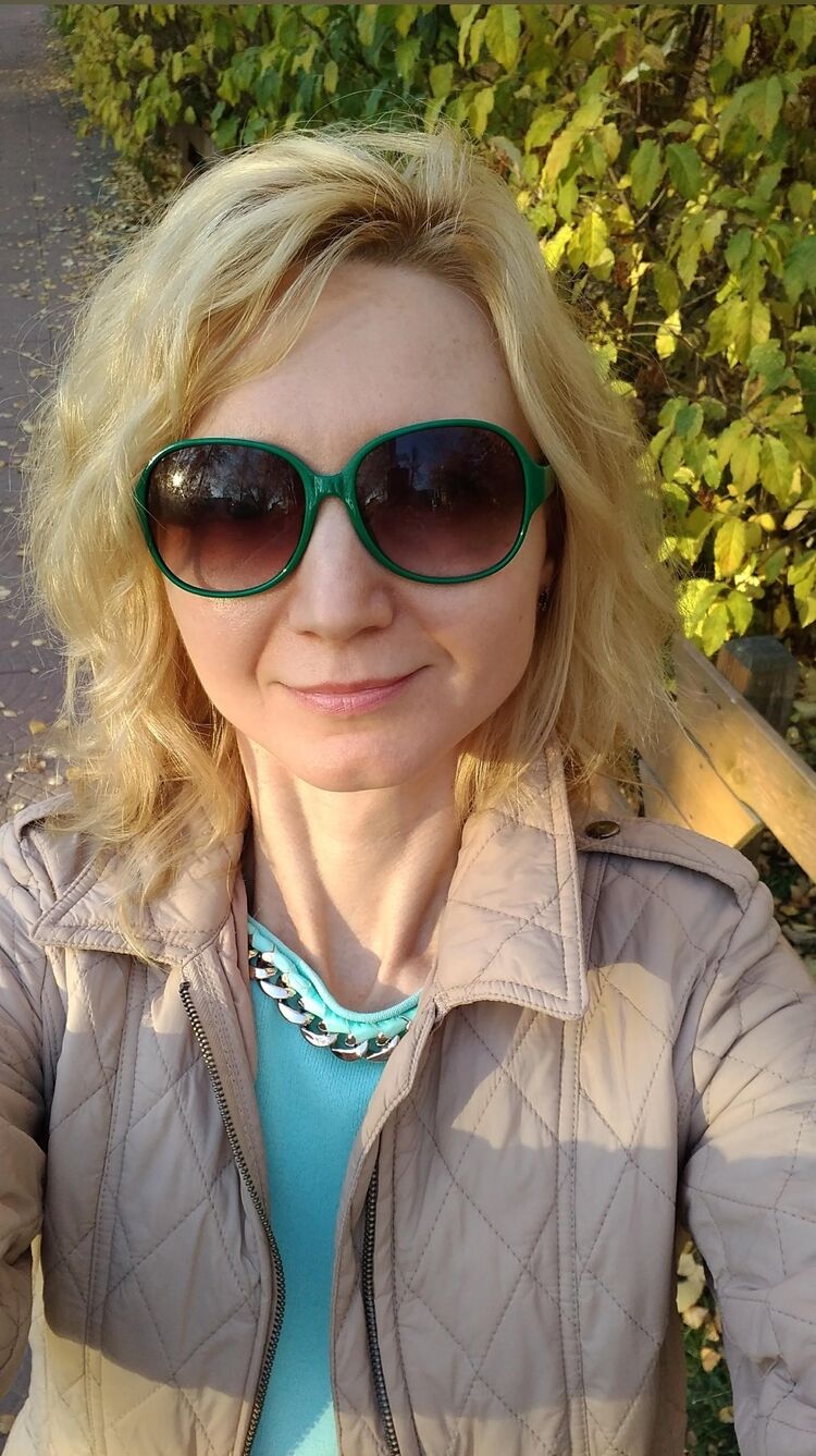  -,   Molly, 49 ,     , c 