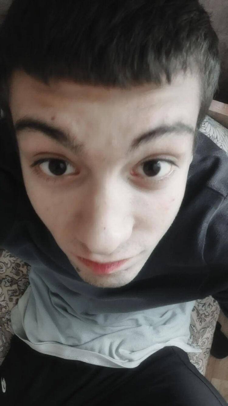  46033698  Oleg, 20 ,    