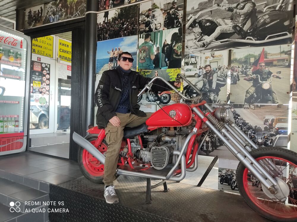  29931078  Oleg, 25 ,    --