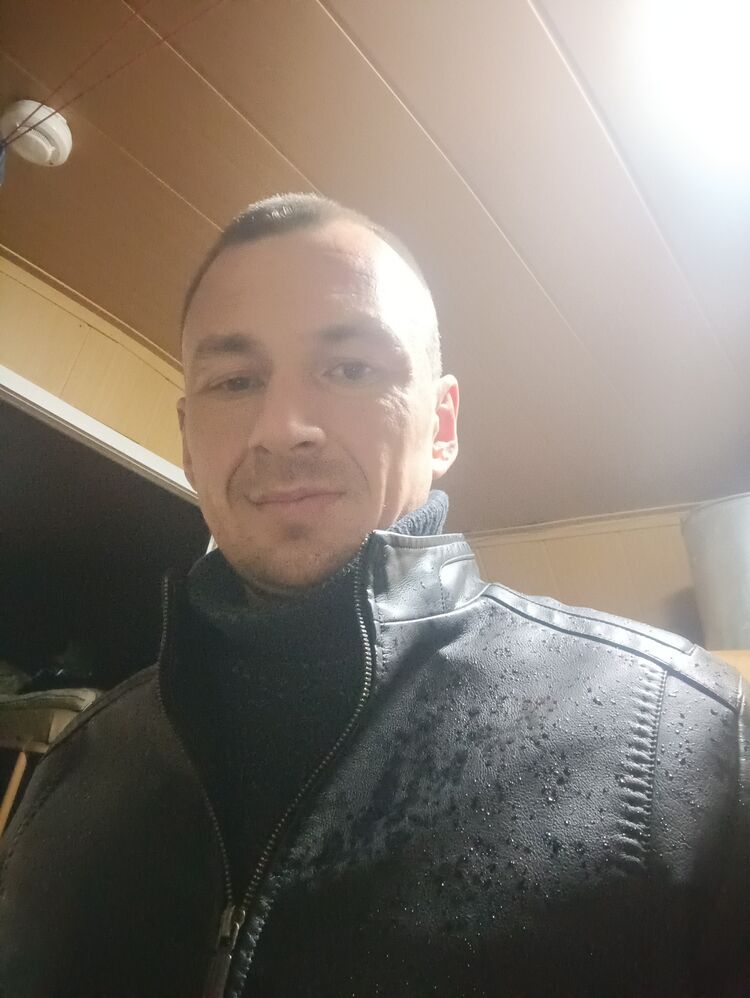  46404088  , 36 ,    