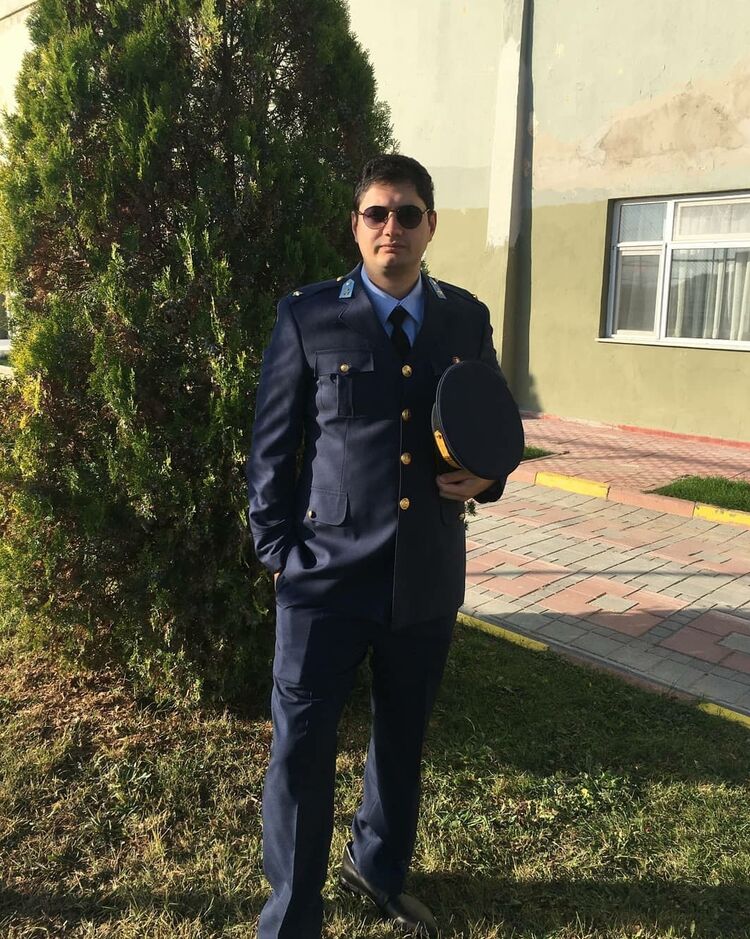  ,   Emre, 31 ,   ,   