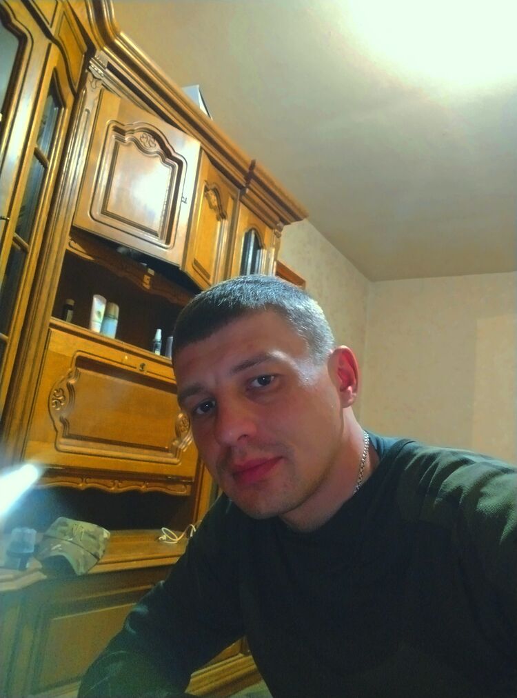  46861958  , 31 ,    