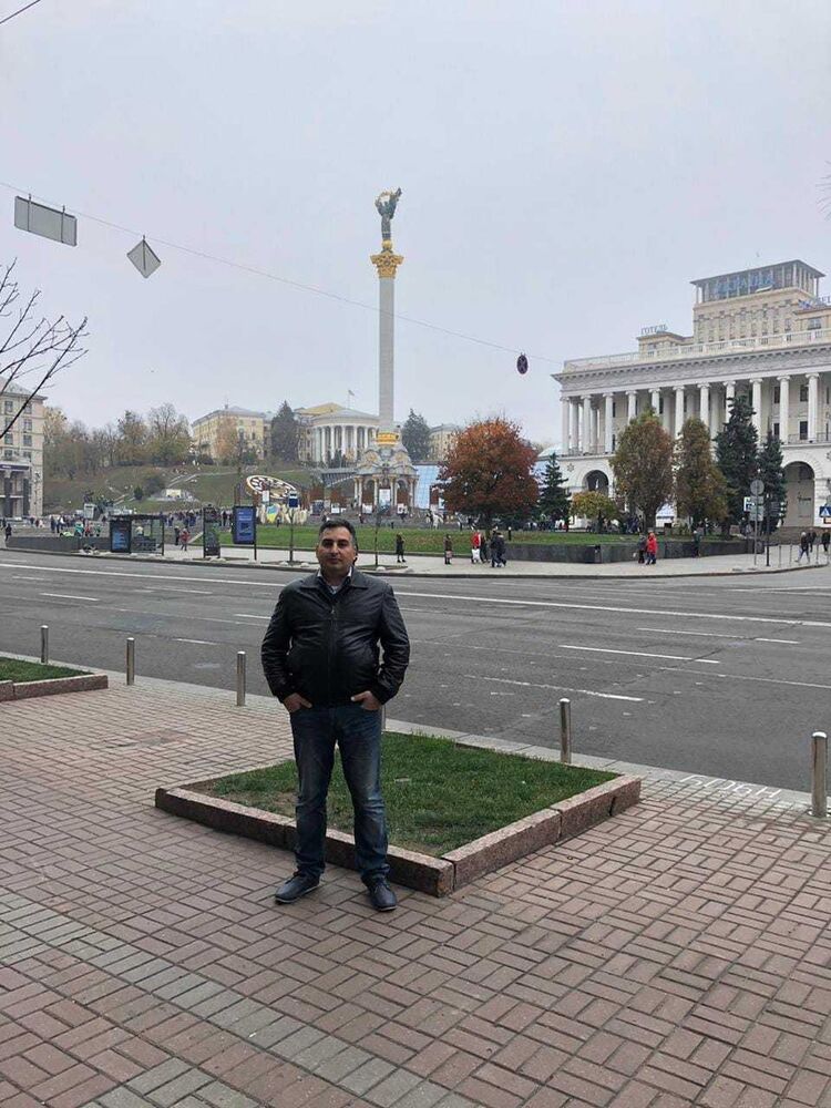  16941748  Ruslan, 46 ,    