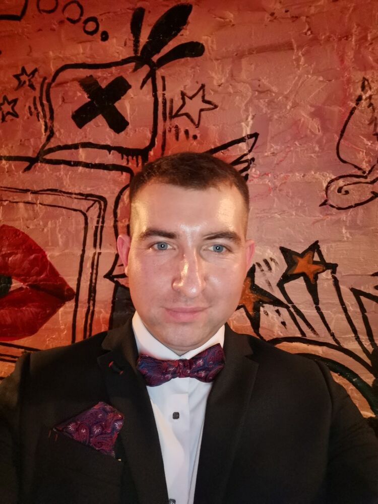  18842558  , 35 ,    