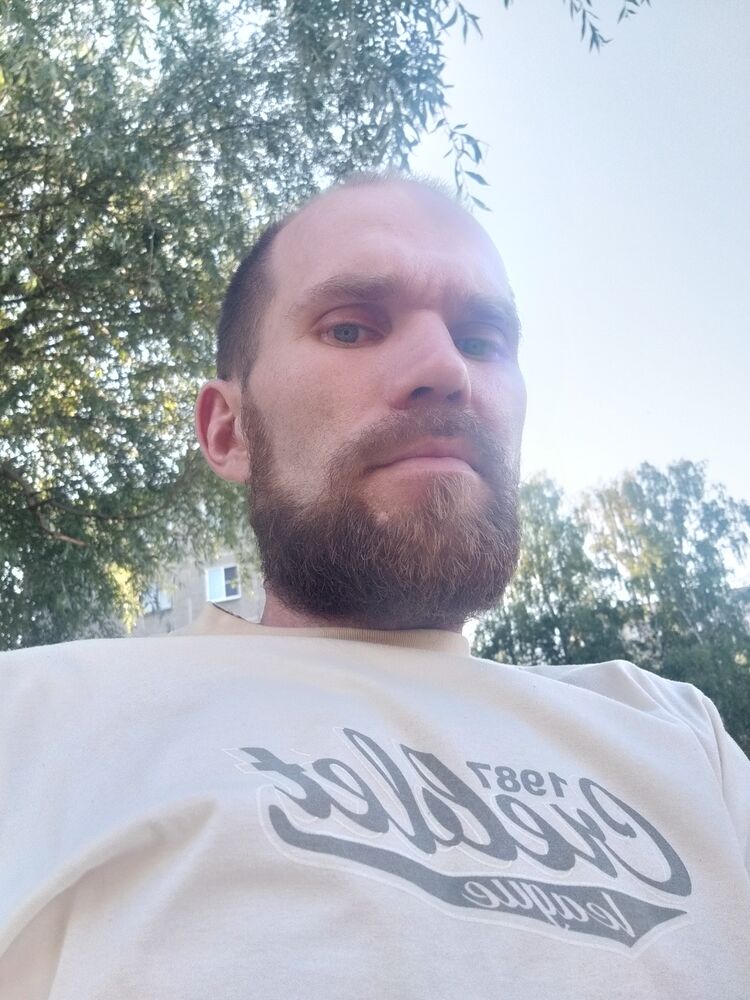  ,   Sergey, 37 ,   ,   