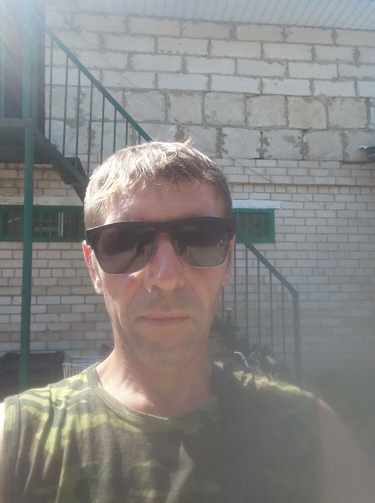  44644968  Nikolai, 45 ,    