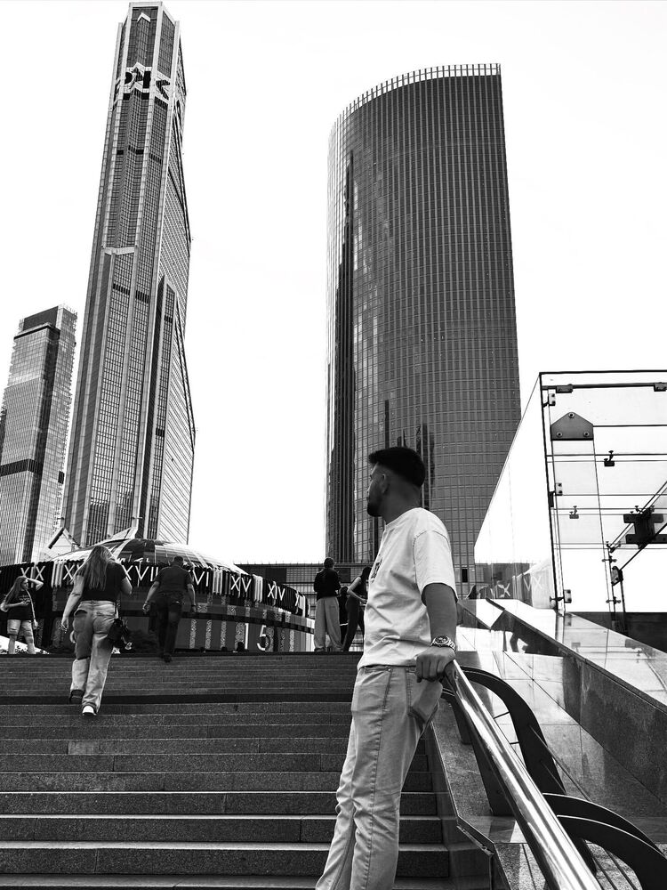  54253558  Muhammed, 29 ,    