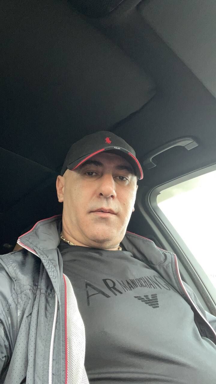  52872808  , 38 ,    