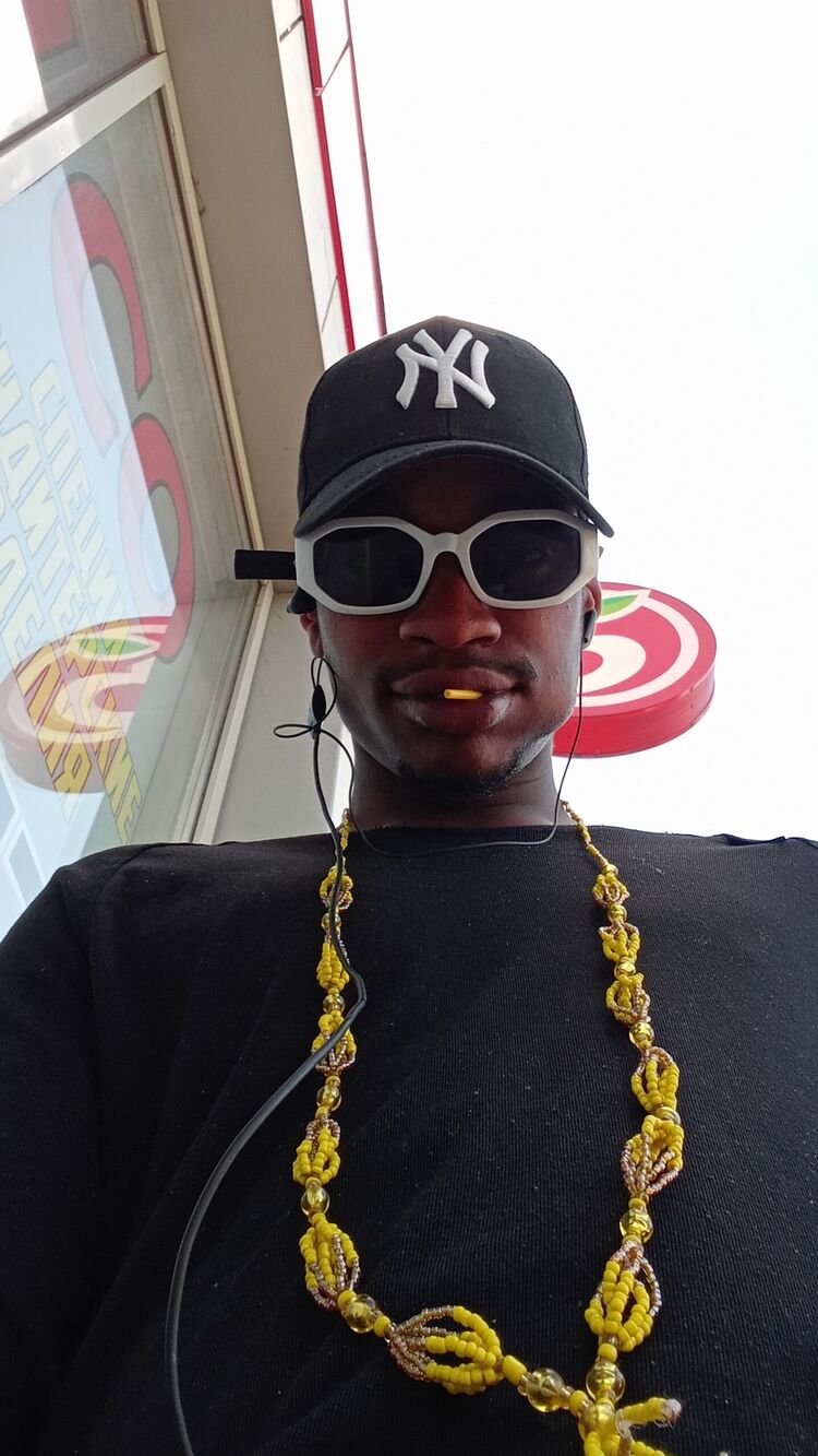  27355998  Yerandis, 25 ,    