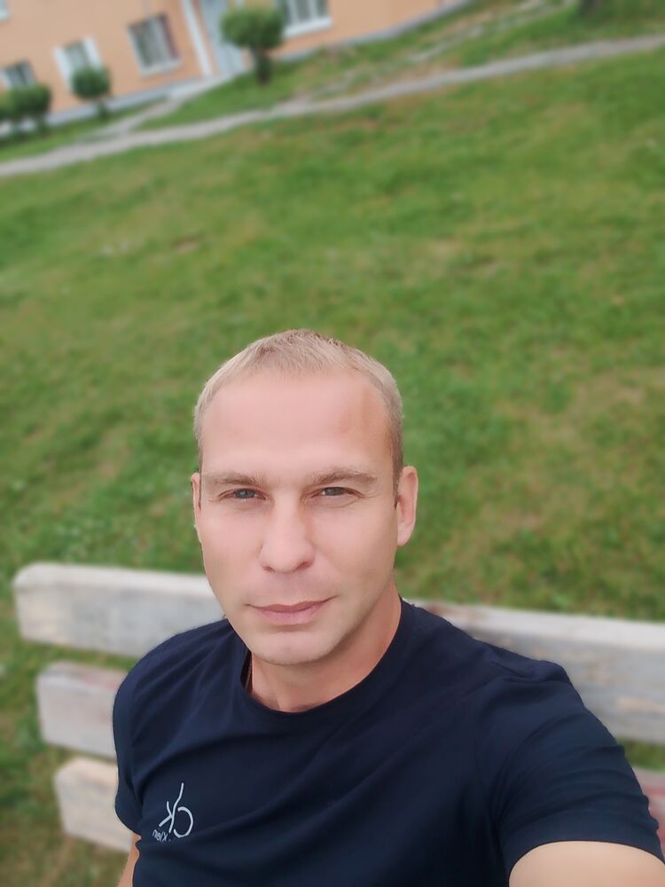  53163368  , 37 ,    -