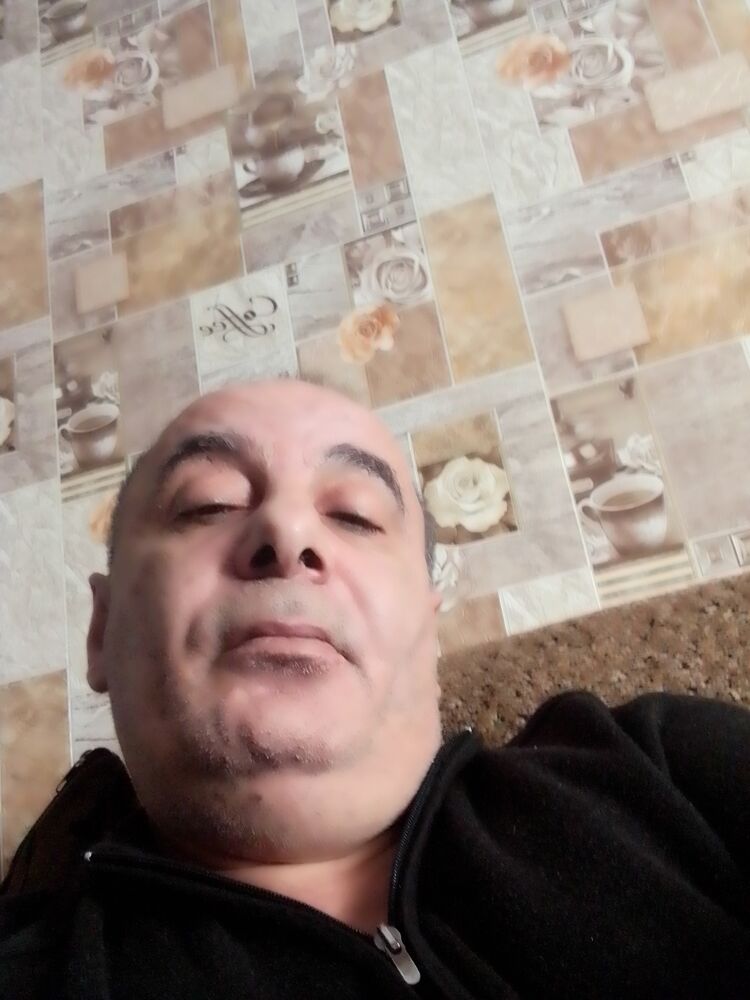  46720418  Artyom, 50 ,    