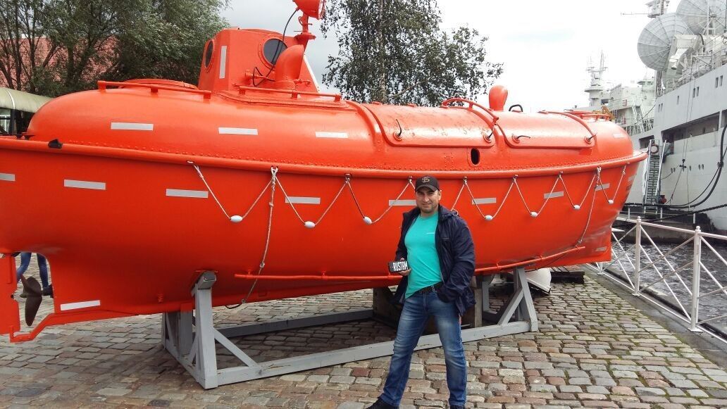  8521648  Rustam, 45 ,    