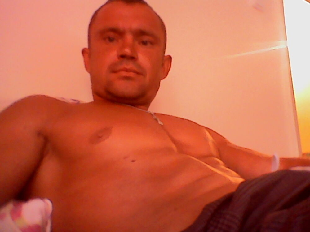  ,   Pavel, 42 ,   