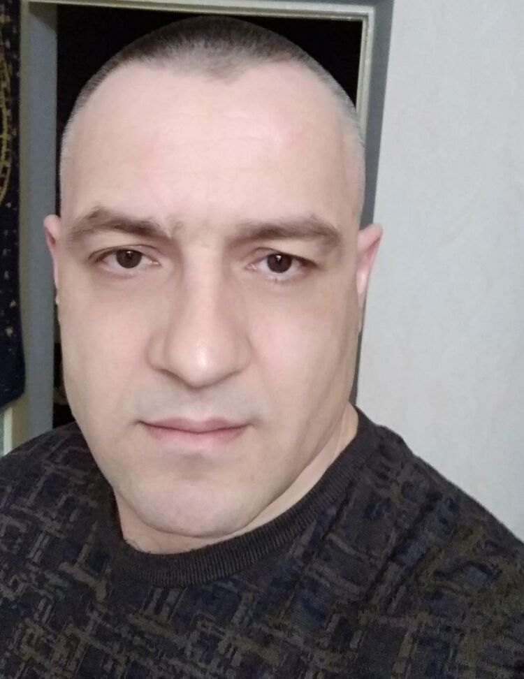  39156098  Vladimir, 45 ,    