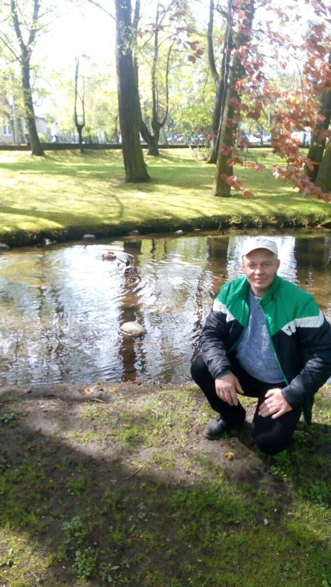  12235808  Sviatoslav, 50 ,    