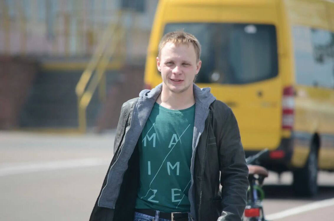  54027548  Mr Retro, 31 ,    