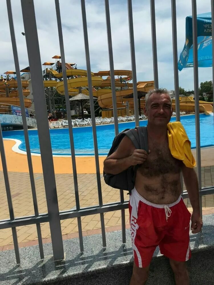  48986898  , 54 ,    