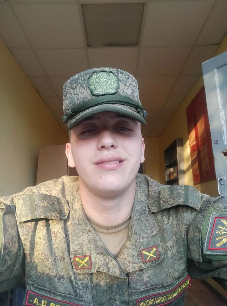  45222488  Dmitry, 20 ,    