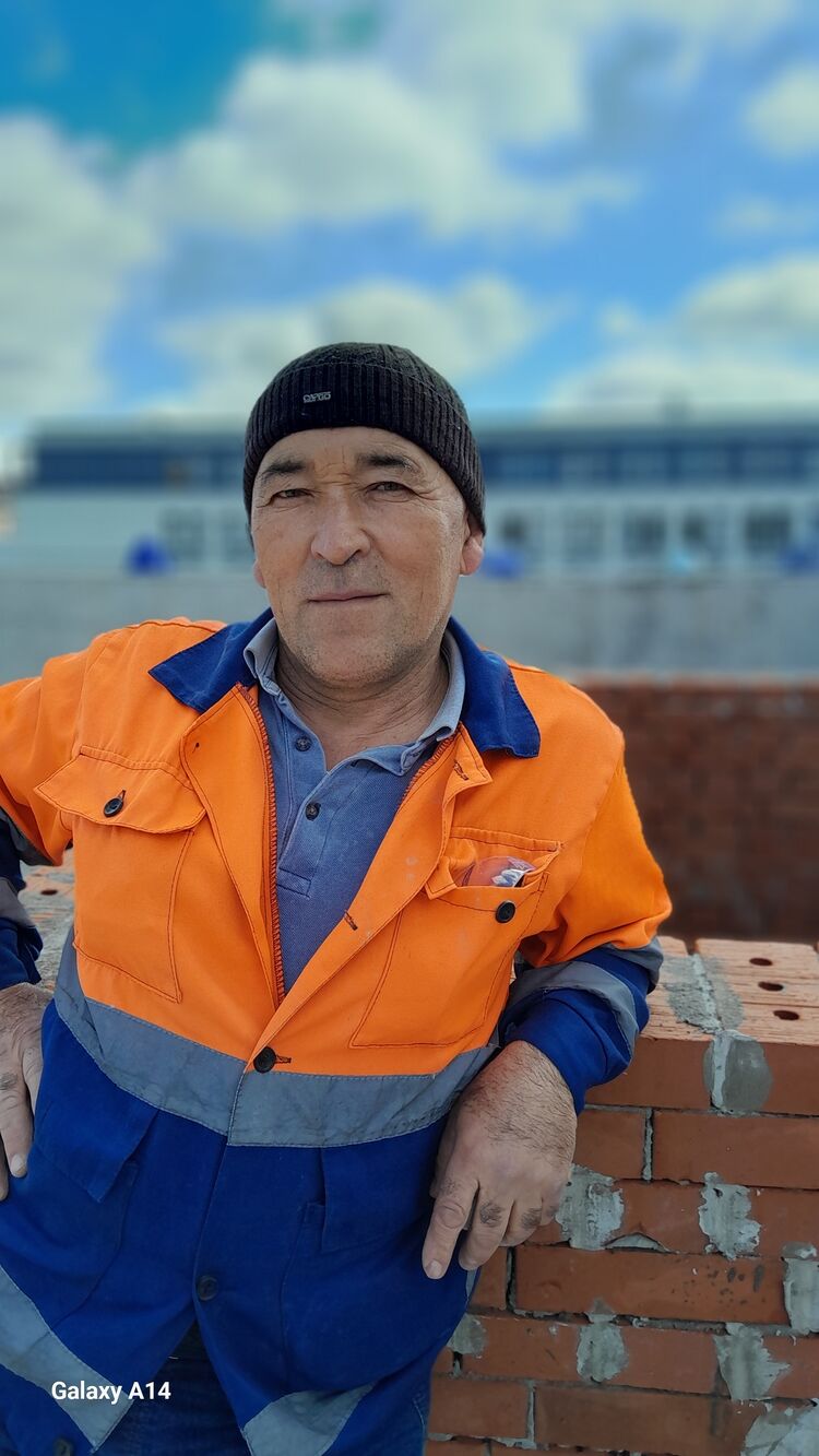  53725818  Tora, 56 ,    