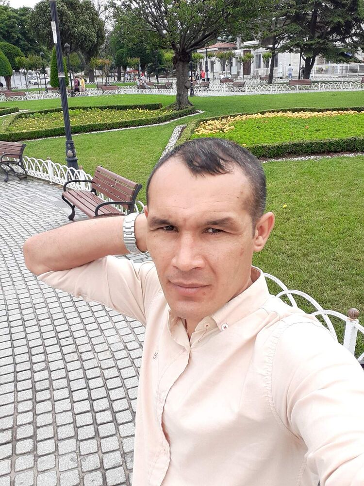  49879058  Aslan, 38 ,    
