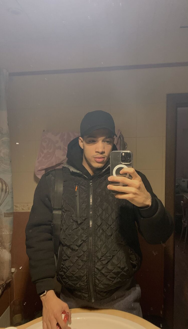 33642788  , 23 ,    