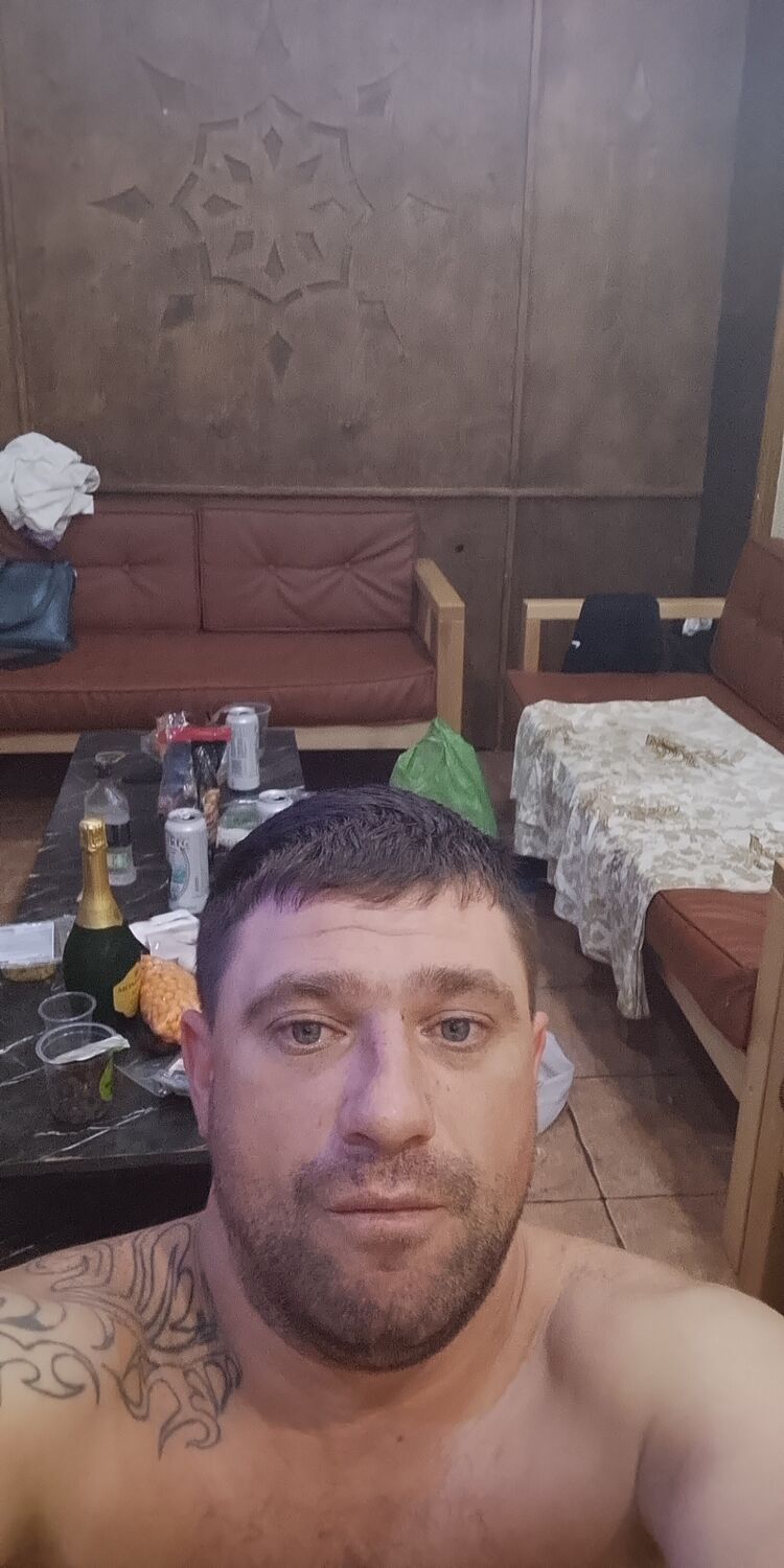  52685338  , 36 ,    
